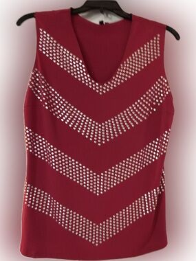 Sioni Magenta V-Neck Sleeveless Studded Tank Top
